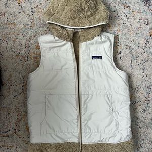 Patagonia reversible hooded vest